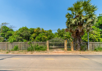 7,823 Sqm Commercial Land For Sale - Svay Dangkum, Siem Reap thumbnail