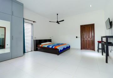 2 Bedroom Western-Style Villa For Rent - Kor Kranh, Siem Reap thumbnail