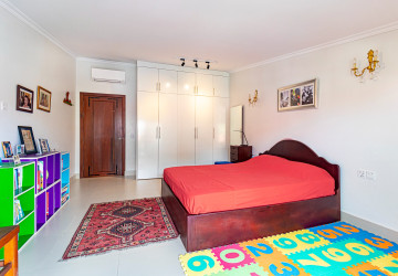 2 Bedroom Apartment For Rent - Svay Dangkum, Siem Reap thumbnail