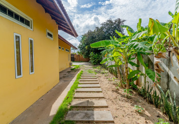 3 Bedroom Villa For Rent - Takhmao, Kandal - Cambodia thumbnail