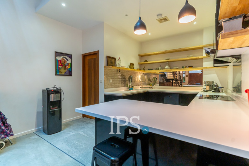 2 Bedroom Townhouse For Rent - Chakto Mukh, Phnom Penh