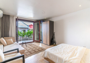 2 Bedroom Townhouse For Rent - Chakto Mukh, Phnom Penh thumbnail