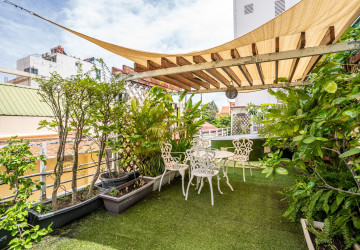 2 Bedroom Townhouse For Rent - Chakto Mukh, Phnom Penh thumbnail