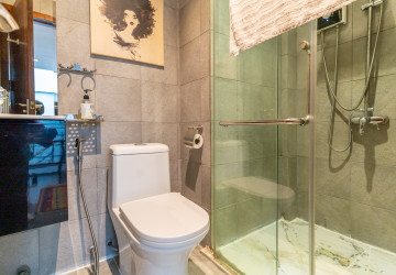 2 Bedroom Townhouse For Rent - Chakto Mukh, Phnom Penh thumbnail