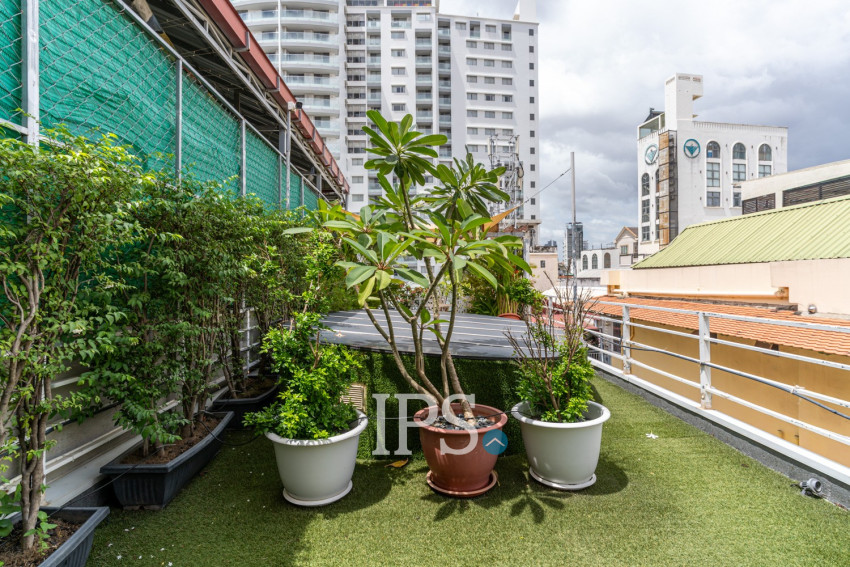 2 Bedroom Townhouse For Rent - Chakto Mukh, Phnom Penh