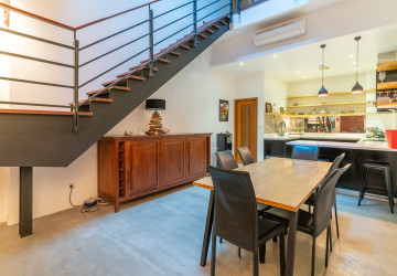 2 Bedroom Townhouse For Rent - Chakto Mukh, Phnom Penh thumbnail