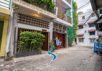 2 Bedroom Townhouse For Rent - Chakto Mukh, Phnom Penh thumbnail