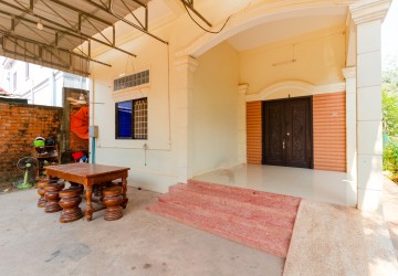 3 Bedroom House For Sale - Svay Dangkum, Siem Reap thumbnail