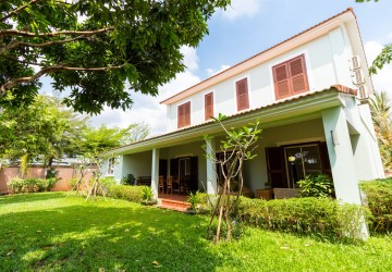 4 Bedroom Villa For Rent - Yen Dy II, Svay Dangkum, Siem Reap thumbnail