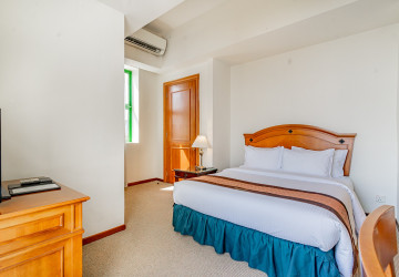 1 Bedroom Serviced Apartment For Rent - Chakto Mukh, Phnom Penh thumbnail