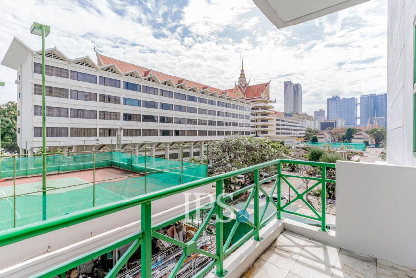 2 Bedroom Serviced Apartment For Rent - Chakto Mukh, Phnom Penh