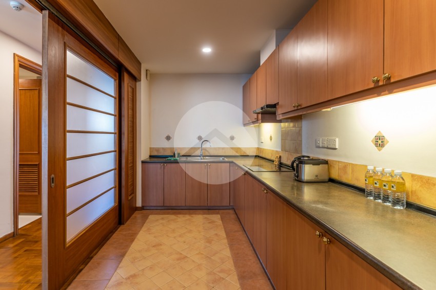 3 Bedroom Serviced Apartment For Rent - Chakto Muk, Phnom Penh