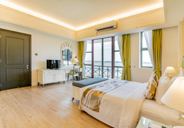 3 Bedroom Serviced Apartment For Rent - Chakto Muk, Phnom Penh thumbnail