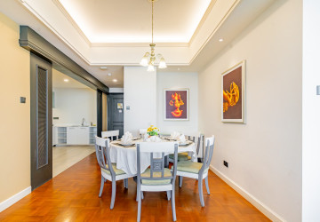 3 Bedroom Serviced Apartment For Rent - Chakto Muk, Phnom Penh thumbnail