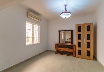 5 Bedroom Villa For Rent, Borey Sopheak Mangkol - Chroy Changvar, Phnom Penh thumbnail