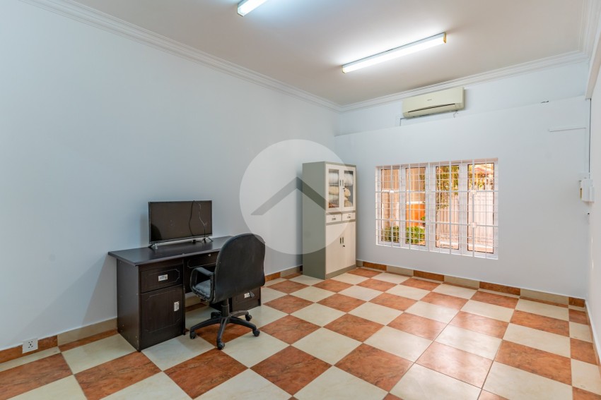 5 Bedroom Villa For Rent, Borey Sopheak Mangkol - Chroy Changvar, Phnom Penh