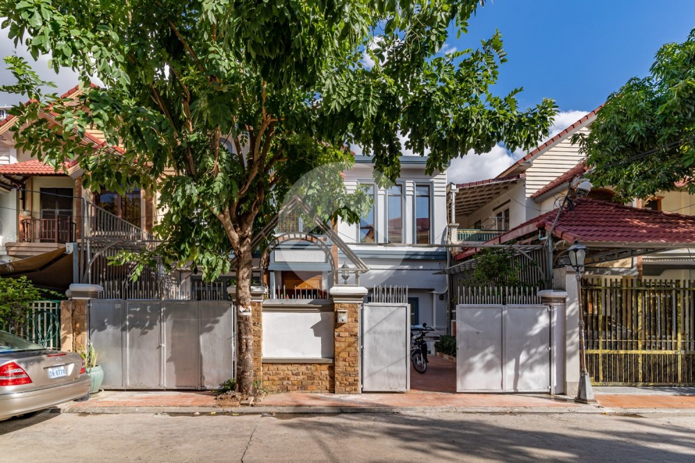 5 Bedroom Villa For Rent, Borey Sopheak Mangkol - Chroy Changvar, Phnom Penh