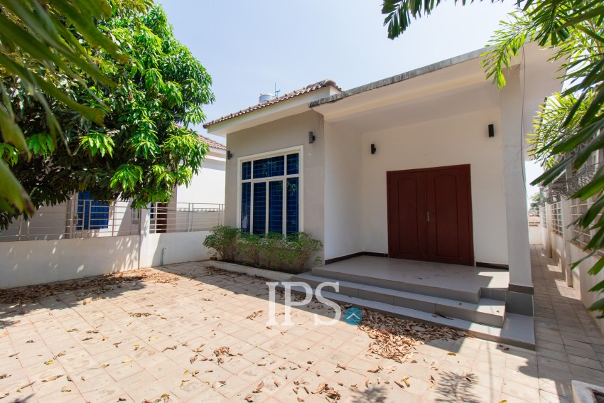 2 Bedroom Villa For Rent - Kandaek, Siem Reap