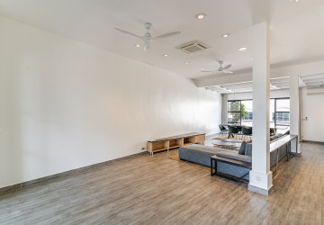 Renovated Duplex 3 Bedroom For Rent - Phsar Kandal 1, Phnom Penh thumbnail