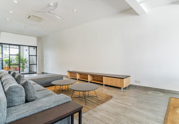 Renovated Duplex 3 Bedroom For Rent - Phsar Kandal 1, Phnom Penh thumbnail