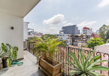 Renovated Duplex 3 Bedroom For Rent - Phsar Kandal 1, Phnom Penh thumbnail