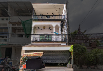 5 Bedroom Townhouse For Sale - Toul Svay Prey 1, Phnom Penh thumbnail