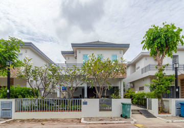3 Bedroom Villa For Rent - Sra Ngae, Siem Reap thumbnail