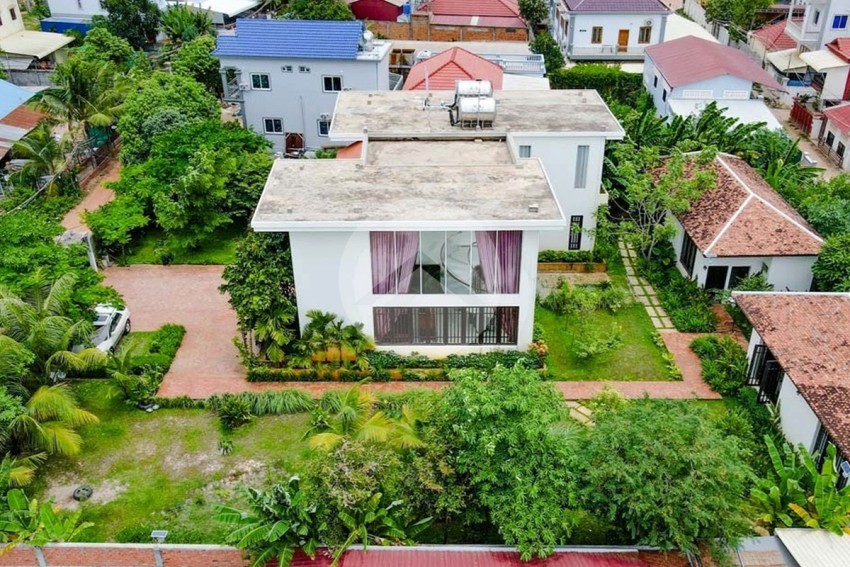 7 Bedroom Villa Compound For Rent - Slor Kram, Siem Reap