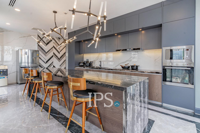 4 Bedroom Duplex Penthouse For Rent - BKK1, Phnom Penh