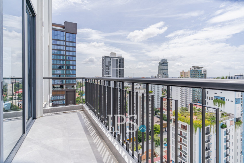 4 Bedroom Duplex Penthouse For Rent - BKK1, Phnom Penh