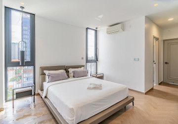 4 Bedroom Duplex Penthouse For Rent - BKK1, Phnom Penh thumbnail