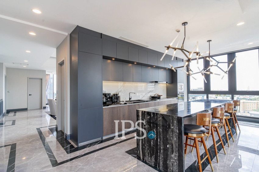 4 Bedroom Duplex Penthouse For Rent - BKK1, Phnom Penh