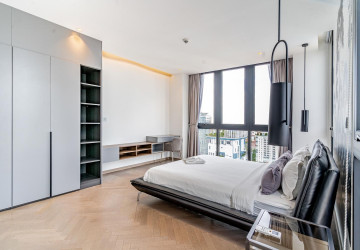 4 Bedroom Duplex Penthouse For Rent - BKK1, Phnom Penh thumbnail