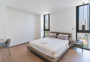 Duplex 4 Bedroom Serviced Penthouse For Rent - BKK1, Phnom Penh thumbnail