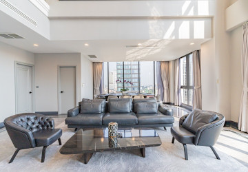 Duplex 4 Bedroom Serviced Penthouse For Rent - BKK1, Phnom Penh thumbnail