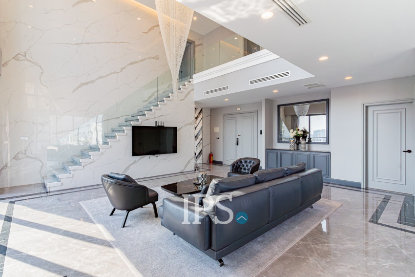 Duplex 4 Bedroom Serviced Penthouse For Rent - BKK1, Phnom Penh