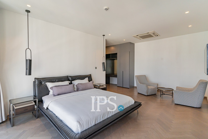 Duplex 4 Bedroom Serviced Penthouse For Rent - BKK1, Phnom Penh