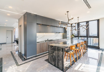 Duplex 4 Bedroom Serviced Penthouse For Rent - BKK1, Phnom Penh thumbnail