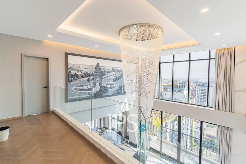 Duplex 4 Bedroom Serviced Penthouse For Rent - BKK1, Phnom Penh