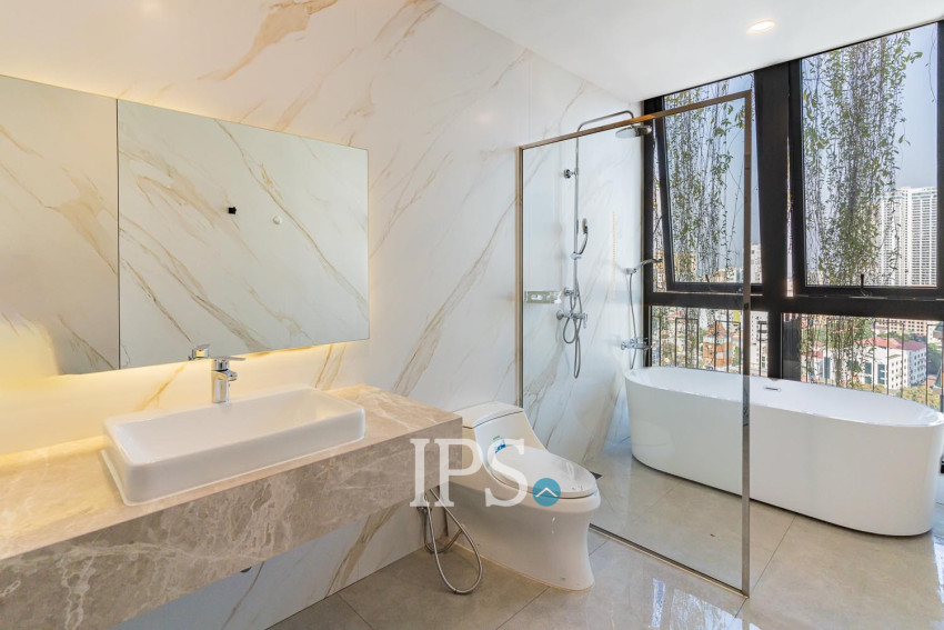 Duplex 4 Bedroom Serviced Penthouse For Rent - BKK1, Phnom Penh