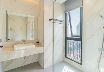 Duplex 4 Bedroom Serviced Penthouse For Rent - BKK1, Phnom Penh thumbnail