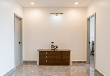 3 Bedroom Serviced Apartment For Rent - BKK1, Phnom Penh thumbnail