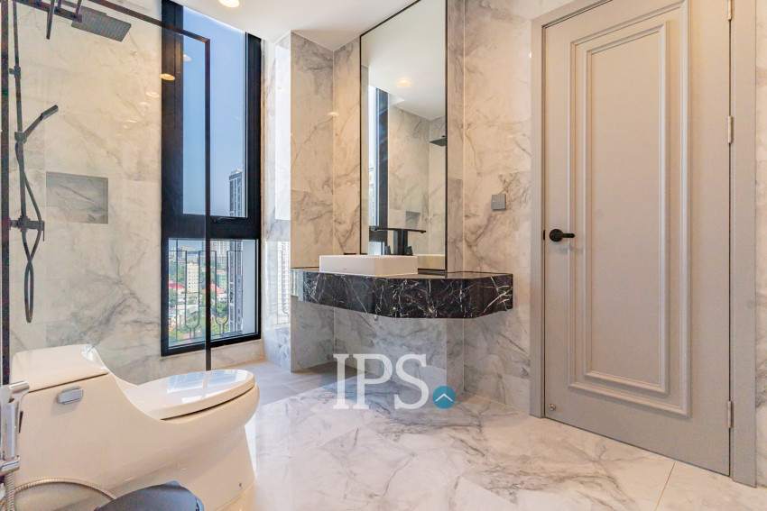 3 Bedroom Serviced Apartment For Rent - BKK1, Phnom Penh