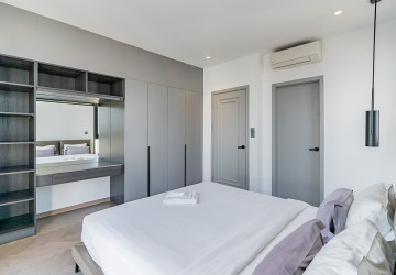 3 Bedroom Serviced Apartment For Rent - BKK1, Phnom Penh thumbnail