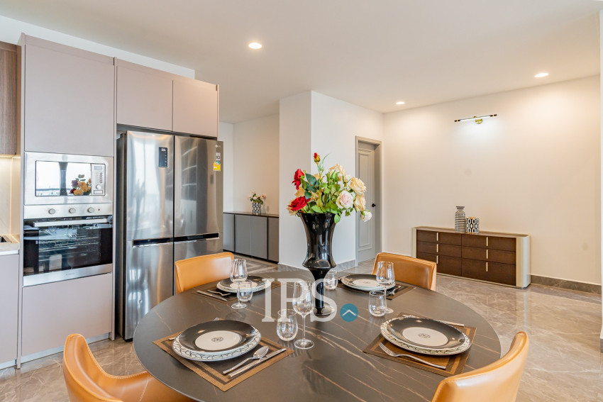 3 Bedroom Serviced Apartment For Rent - BKK1, Phnom Penh