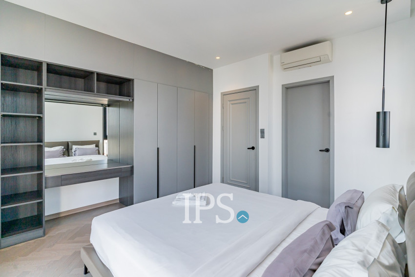 3 Bedroom Serviced Apartment For Rent - BKK1, Phnom Penh