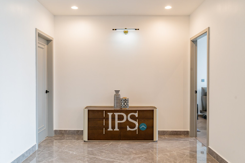 3 Bedroom Serviced Apartment For Rent - BKK1, Phnom Penh