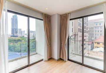 3 Bedroom Condo For Rent - Embassy Central, BKK1, Phnom Penh thumbnail