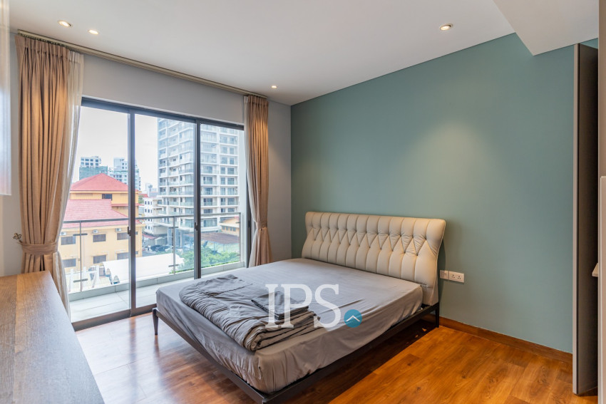 3 Bedroom Condo For Rent - Embassy Central, BKK1, Phnom Penh