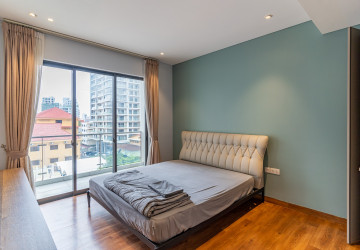 3 Bedroom Condo For Rent - Embassy Central, BKK1, Phnom Penh thumbnail